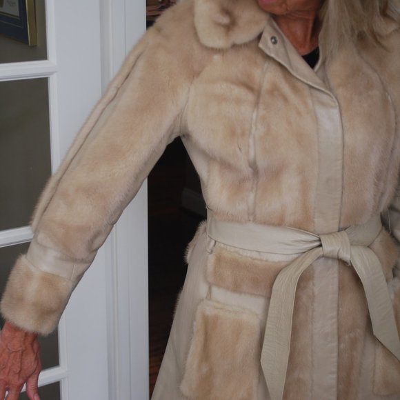 Schlampp's Two Tone Beige Mink & Leather Coat - Picture 4 of 14